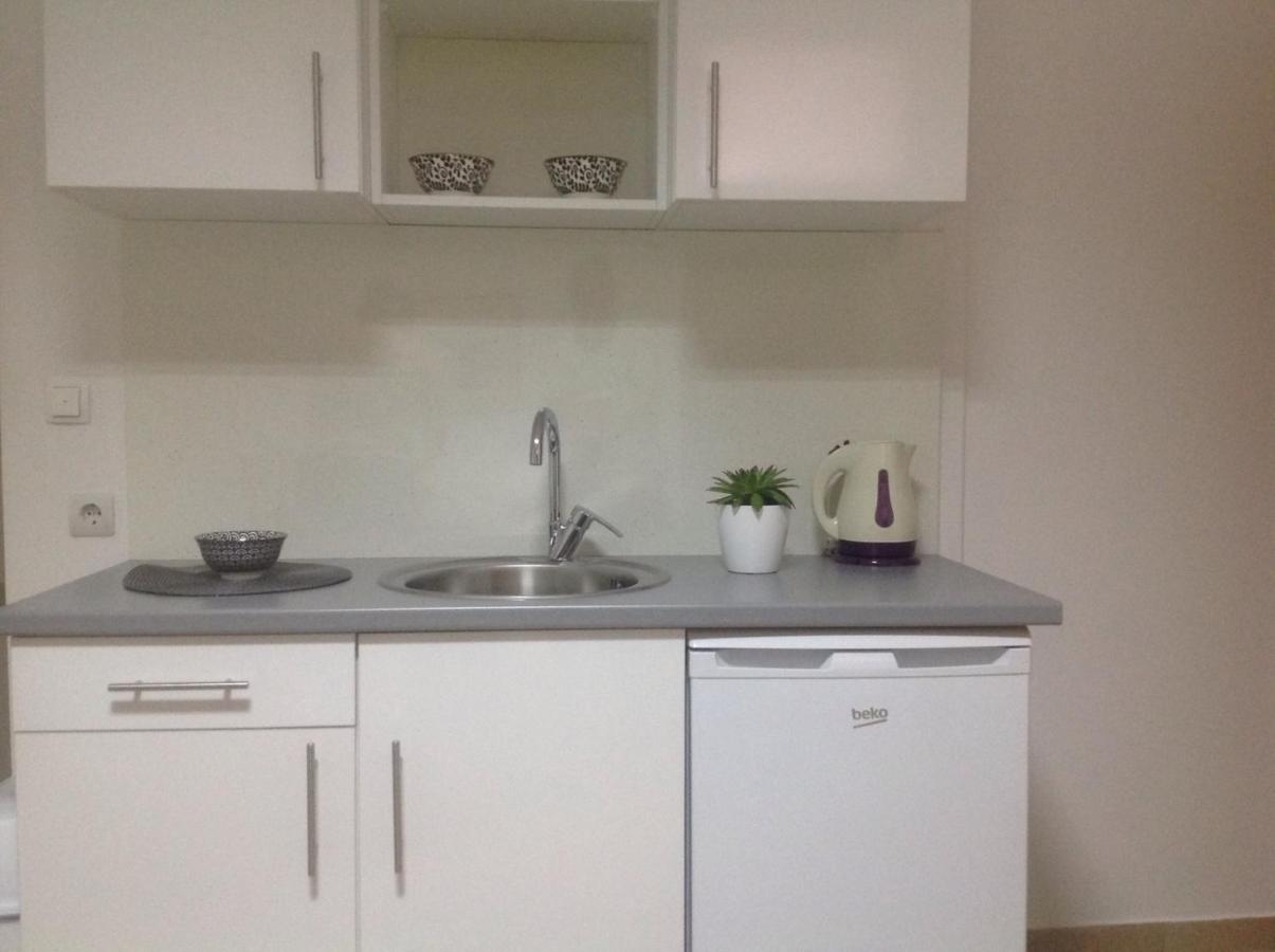 Guest House Nova โมสตาร์ ภายนอก รูปภาพ
