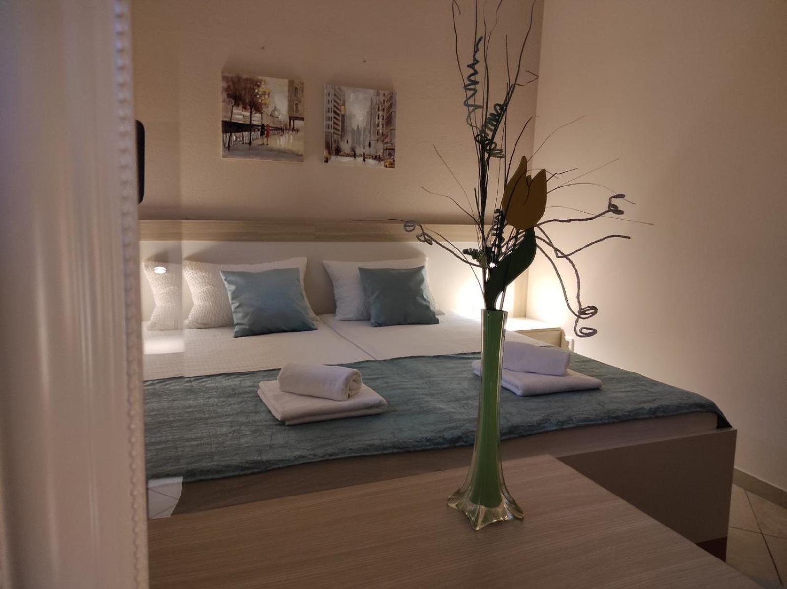 Guest House Nova โมสตาร์ ภายนอก รูปภาพ