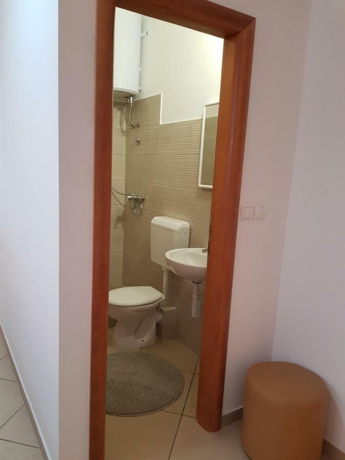 Guest House Nova โมสตาร์ ภายนอก รูปภาพ